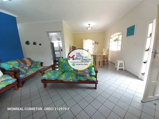 Imagem 9: CASA ELEGANTE LOTE INTEIRO A PASSOS DO MAR