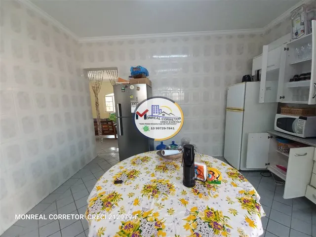 Imagem 11: CASA ELEGANTE LOTE INTEIRO A PASSOS DO MAR