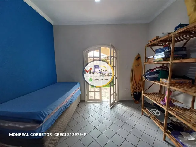 Imagem 13: CASA ELEGANTE LOTE INTEIRO A PASSOS DO MAR