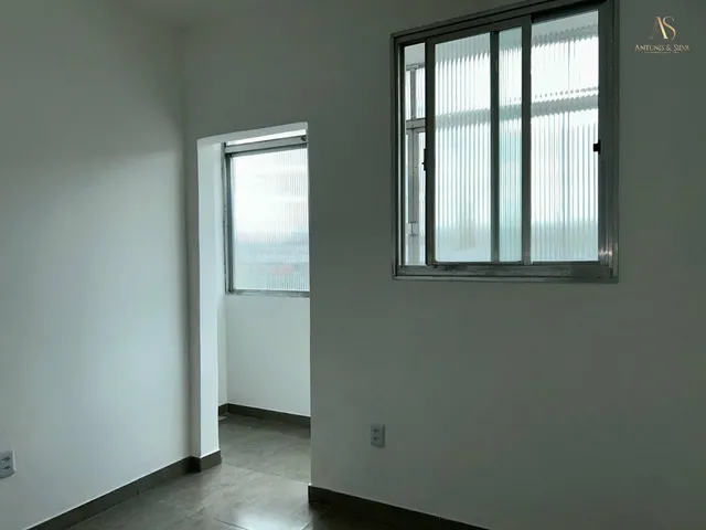 Imagem 2: Apartamento à venda em Porto Alegre, Petrópolis, com 3 quartos, 67.25m²