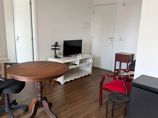Imagem: O studio possui 1 Dormitório, 1 Suíte, 1 Banheiro, 1 Vaga