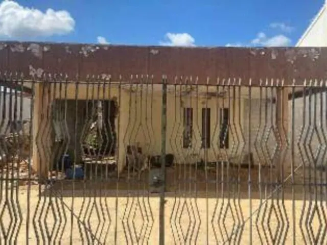 Imagem: A casa possui 4 Dormitórios, 4 Banheiros, 544m² de Área,