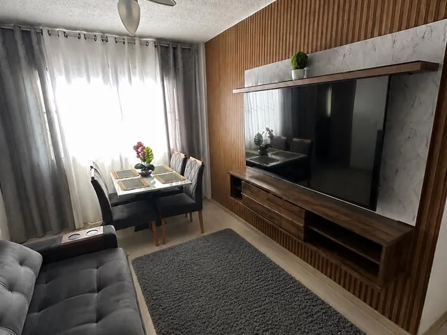 Imagem: O apartamento possui 2 Dormitórios, 1 Banheiro, 1 Vaga na