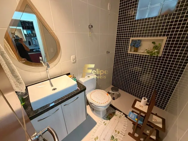 Imagem 2: LINDA ESPAÇOSA E ACONCHEGANTE CASA COM 03 SUÍTES, ÁREA GORMET E PISCINA, À VENDA NA