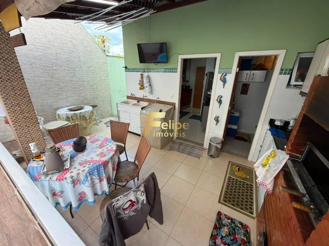 Imagem 5: LINDA ESPAÇOSA E ACONCHEGANTE CASA COM 03 SUÍTES, ÁREA GORMET E PISCINA, À VENDA NA