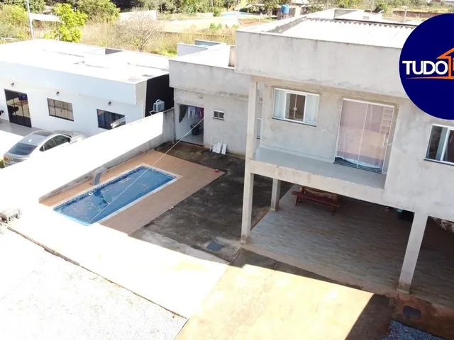 Imagem 11: Casa em Condomínio de Luxo em Brasília-DF, 3 Quartos, 3 Suítes, 2 Banheiros, 2 Vagas