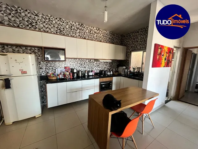 Imagem 5: Casa em Condomínio de Luxo em Brasília-DF, 3 Quartos, 3 Suítes, 2 Banheiros, 2 Vagas