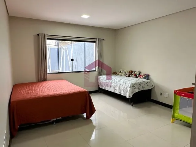 Imagem 12: ARNIQUEIRA - 5 QUARTOS - 3 SUÍTES - REFORMADA - ALTO PADRÃO - CONDOMÍNIO FECHADO