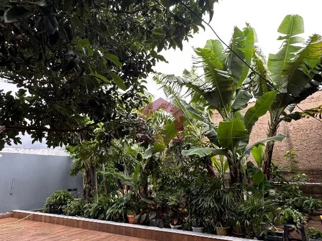 Imagem 11: ARNIQUEIRA - 5 QUARTOS - 3 SUÍTES - REFORMADA - ALTO PADRÃO - CONDOMÍNIO FECHADO