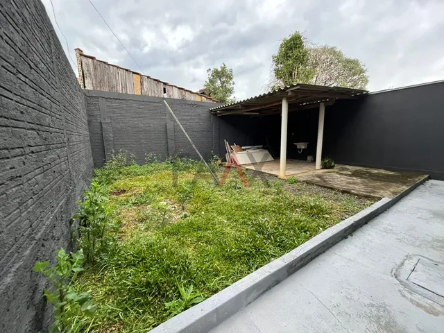 Imagem 3: Excelente Sobrado com Suíte e Sacada no Bairro Santa Cruz