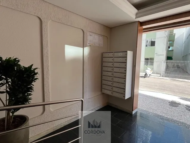 Imagem 10: Apartamento à venda no Centro de Balneário Camboriú-SC: 1 quarto, 1 suíte, 2 salas, 2