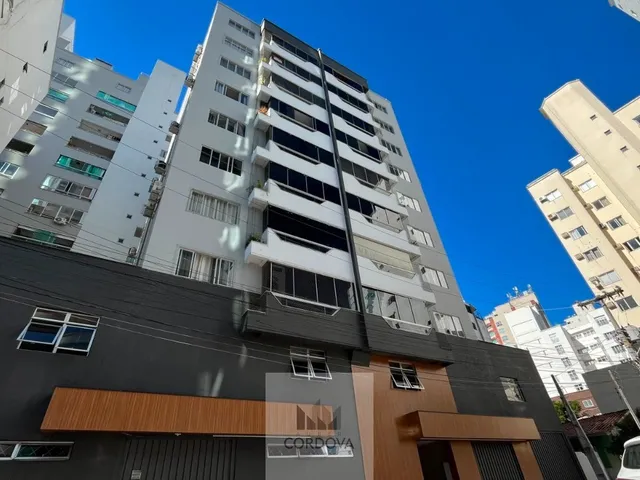 Imagem 13: Apartamento à venda no Centro de Balneário Camboriú-SC: 1 quarto, 1 suíte, 2 salas, 2