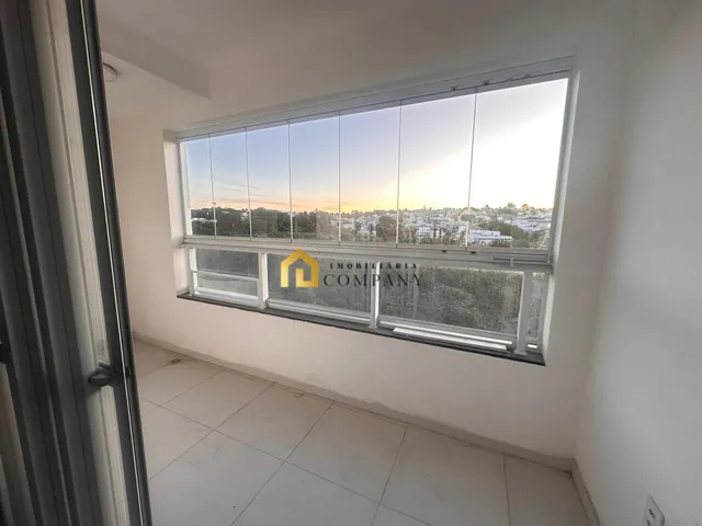 Imagem: O apartamento possui 2 Dormitórios, 1 Suíte, 2 Banheiros,