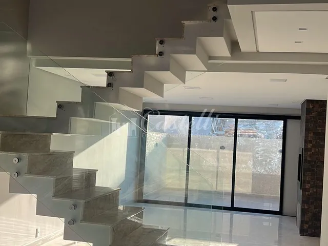 Imagem 6: Casa para à venda, no Bairro Contorno, em PONTA GROSSA - PR