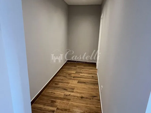 Imagem 8: Casa para à venda, no Bairro Contorno, em PONTA GROSSA - PR