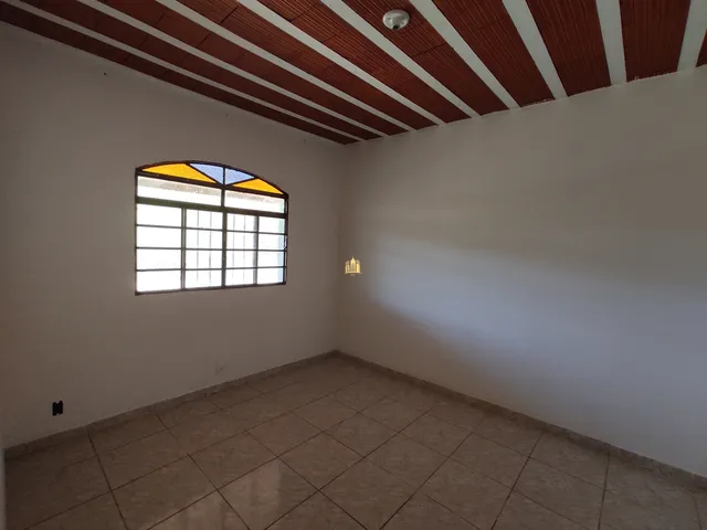 Imagem 16: Sítio Comercial à Venda ou Locação em Esmeraldas-MG, Bairro Cidade Jardim: 2 Quartos