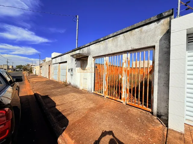 Imagem: O terreno possui 336m² de Área e está localizado em