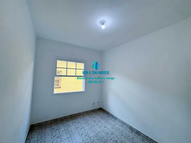 Imagem 11: Apartamento 2 Dormitórios, Vaga de Garagem, 1º Andar Escadas, de Frente , Gonzaga, Santos/Sp