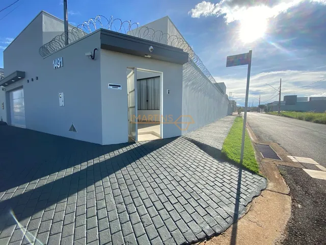 Imagem 2: Casa à venda no bairro GranVille - Araguari/MG
