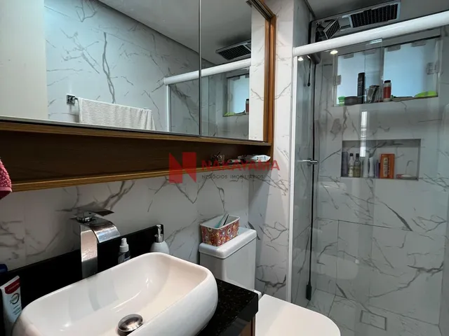 Imagem 8: Apartamento à Venda com 3 Quartos e Planejados em Londrina