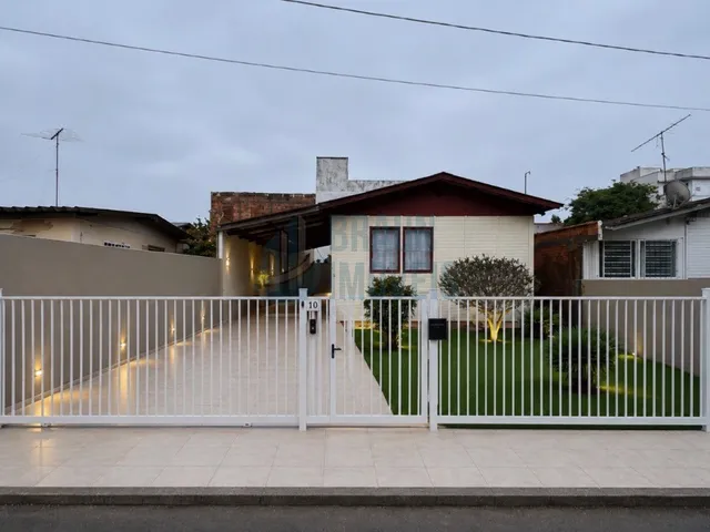 Imagem 4: Casa 2 dormitórios em madeira com amplo pátio na morada do Vale I em Gravatai