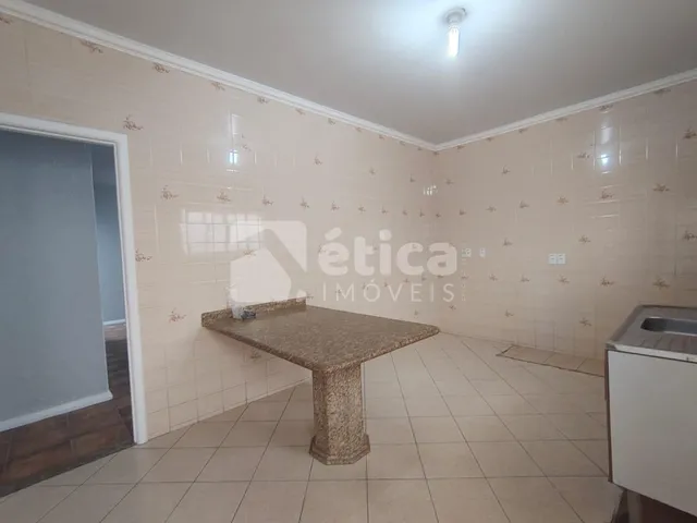 Imagem 2: Locação Casa Comercial, localização privilegiada próximo à Prefeitura Itajaí SC