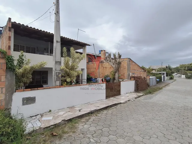 Imagem 3: Sobrado com 6 quartos para venda na praia da Armação em Penha-SC