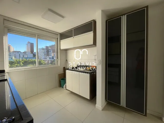 Imagem 15: Cobertura central de 3 dormitórios, sendo 1 suíte, com piscina
