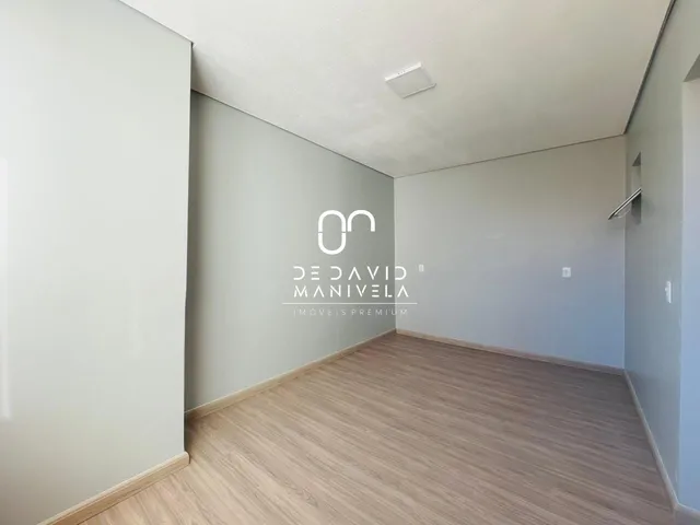 Imagem 3: Cobertura central de 3 dormitórios, sendo 1 suíte, com piscina
