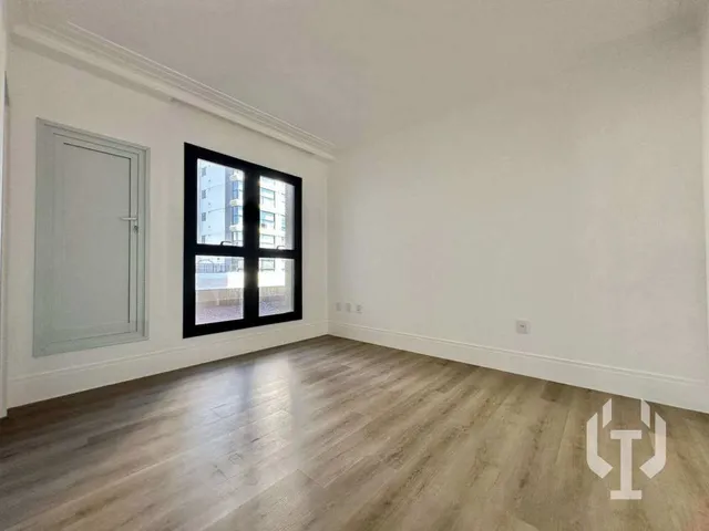 Imagem 14: ST. CLAIR RESIDENCE – APARTAMENTO DIFERENCIADO COM 458m² PRIVATIVOS E PISCINA EXCLUSIVA