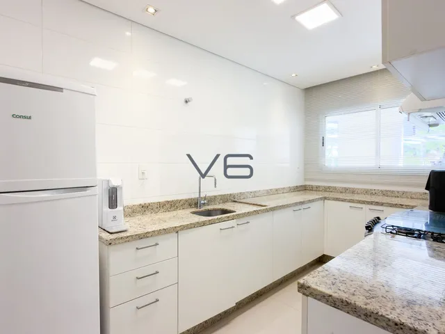 Imagem 3: Apartamento Alto Padrão com 3 quartos, 2 vagas de garagem, 126m² privativos, no