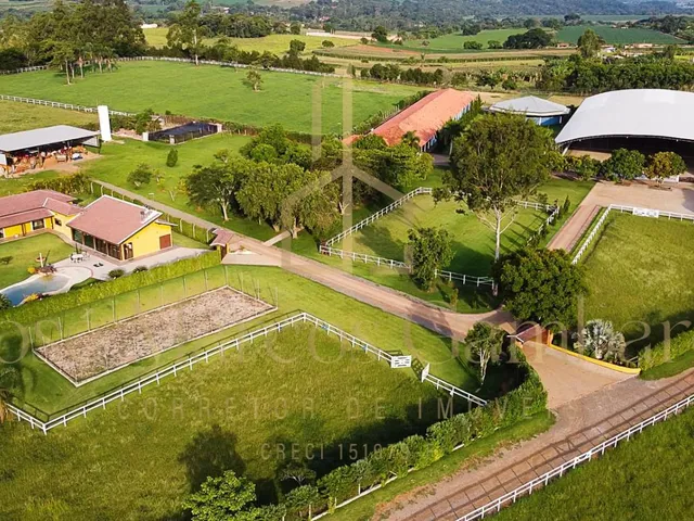 Imagem: Haras na Cidade de Quadra-Sp, Completo e