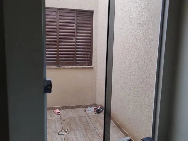 Imagem 8: Casa 03 dorm. em Maringá, 80,7m², 1 suíte, 2 banheiros e ótima localização por R