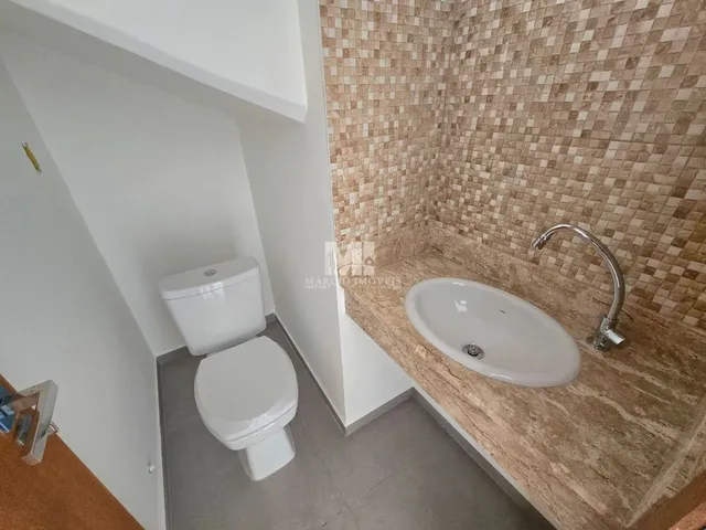 Imagem 16: Triplex com 4 suítes em cond fechado