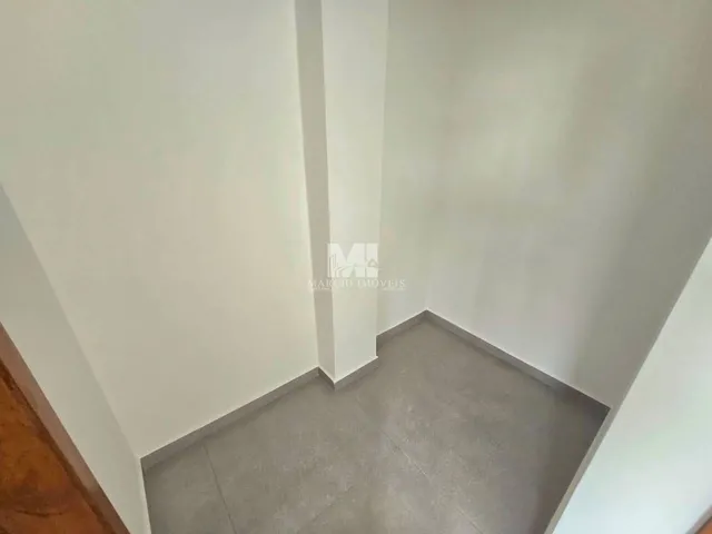 Imagem 4: Triplex com 4 suítes em cond fechado
