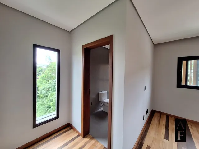 Imagem 4: Casa Alto Padrão com 3 Suítes em Bairro Panorâmico