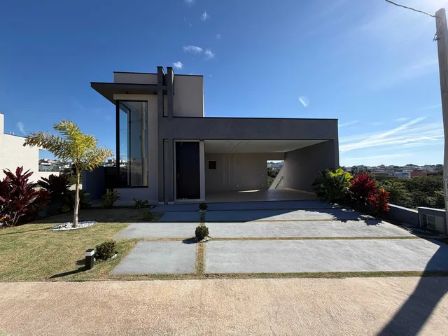 Imagem: A casa possui 3 Dormitórios, 1 Suíte, 3 Banheiros, 4