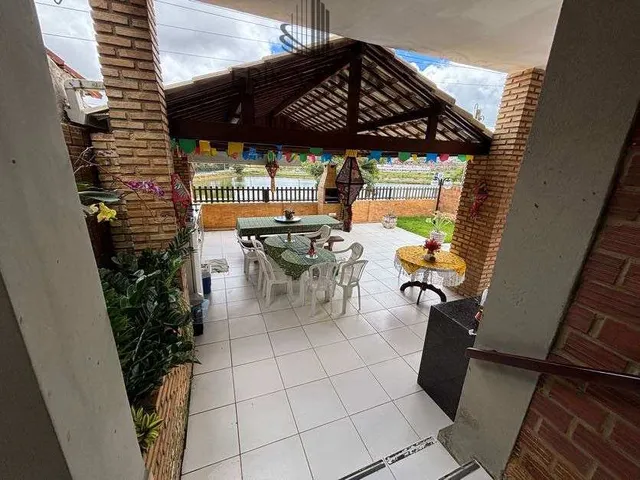Imagem 3: Casa à venda em condomínio em Gravatá com 5 quartos ( 4 suítes), Porteira fechada