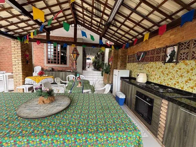 Imagem 8: Casa à venda em condomínio em Gravatá com 5 quartos ( 4 suítes), Porteira fechada