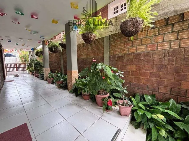 Imagem 11: Casa à venda em condomínio em Gravatá com 5 quartos ( 4 suítes), Porteira fechada