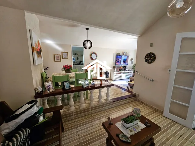 Imagem 2: Ótima casa com 04 quartos sendo 01 suíte, excelente sala em 03 ambientes, cozinha, 03