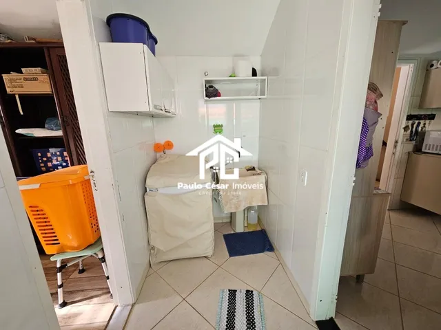 Imagem 6: Ótima casa com 04 quartos sendo 01 suíte, excelente sala em 03 ambientes, cozinha, 03