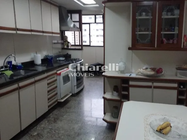 Imagem 6: Apartamento de luxo à venda em Icaraí, Niterói-RJ: 4 quartos, 2 suítes, 205m² de