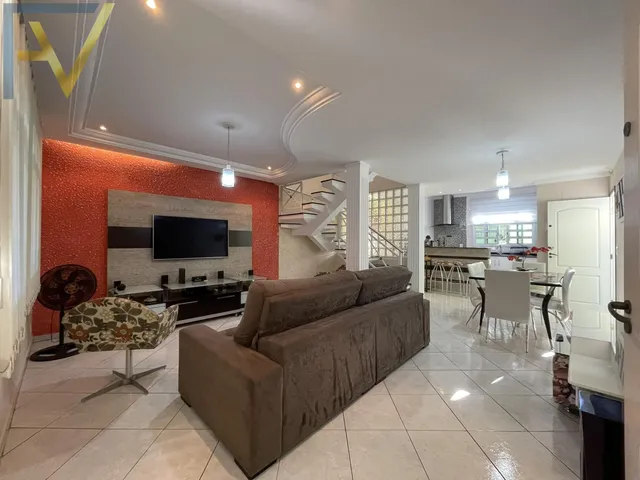 Imagem: SOBRADO À VENDA NO JARDIM SARAPIRANGA