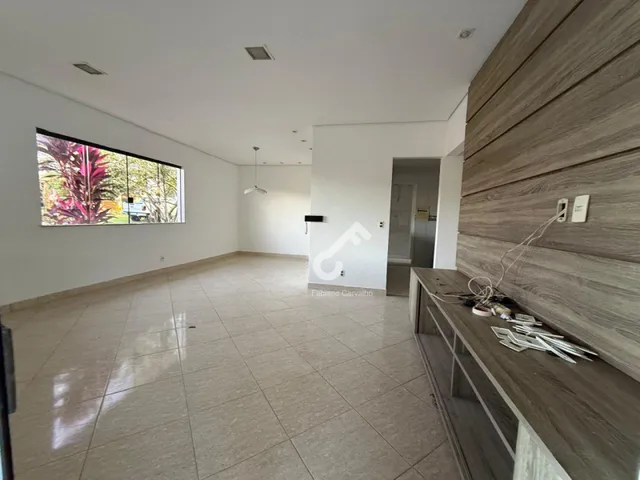 Imagem 6: ESTRADA DO COCO, Abrantes. Casa térrea com 3 quartos sendo 2 suítes, 325m² de área