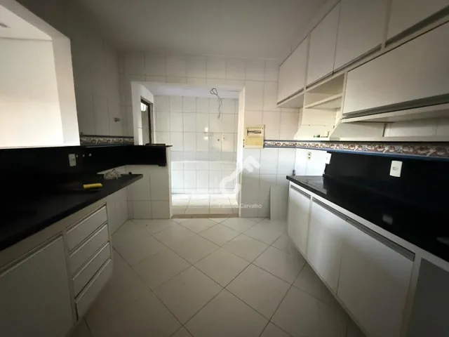 Imagem 10: ESTRADA DO COCO, Abrantes. Casa térrea com 3 quartos sendo 2 suítes, 325m² de área
