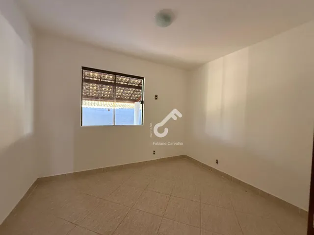 Imagem 16: ESTRADA DO COCO, Abrantes. Casa térrea com 3 quartos sendo 2 suítes, 325m² de área