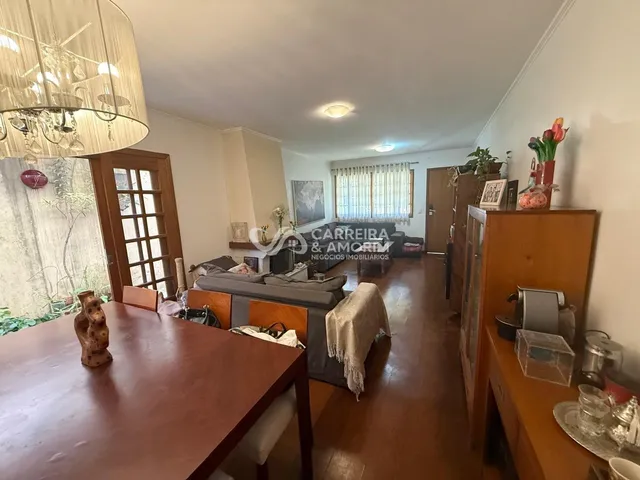 Imagem: Casa de Luxo em Condomínio na Chácara
