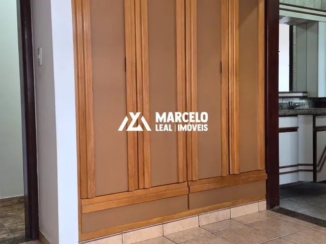 Imagem 12: ALUGO AMPLO APARTAMENTO - EM EXCELENTE LOCALIZAÇÃO - 03 QUARTOS, SENDO 01 SUITE
