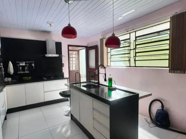 Imagem 8: Casa com 3 Dormitórios, Churrasqueira e Lareira